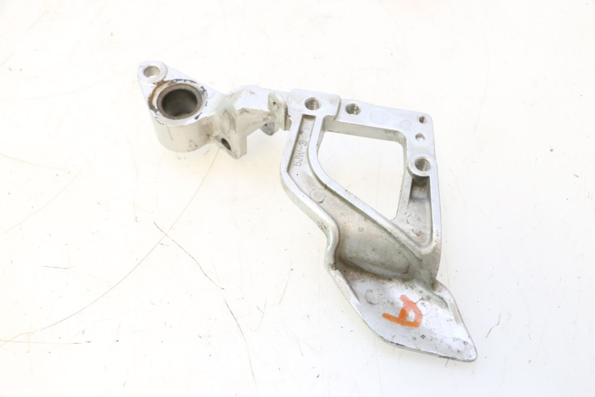 photo de VOETSTEUNPLAAT VOOR RECHTS YAMAHA FJR 1300 (2001 - 2005) - Technische close-up