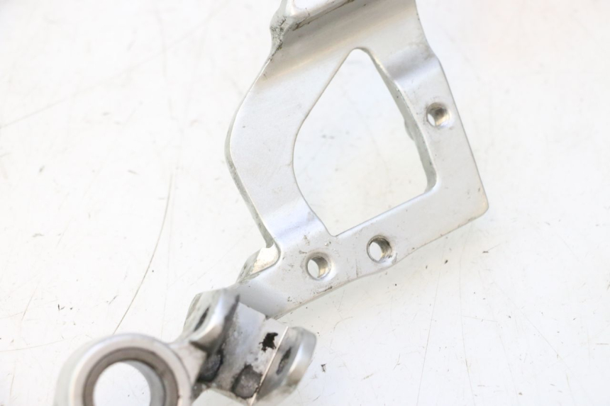 photo de VOETSTEUNPLAAT VOOR RECHTS YAMAHA FJR 1300 (2001 - 2005) - Gecontroleerd onderdeel