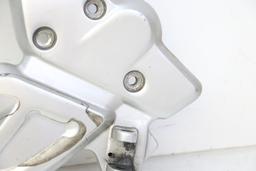 photo de VOETSTEUNPLAAT VOOR RECHTS VOORSTE BMW G310 R 310 (2016 - 2020) - Gecontroleerd onderdeel