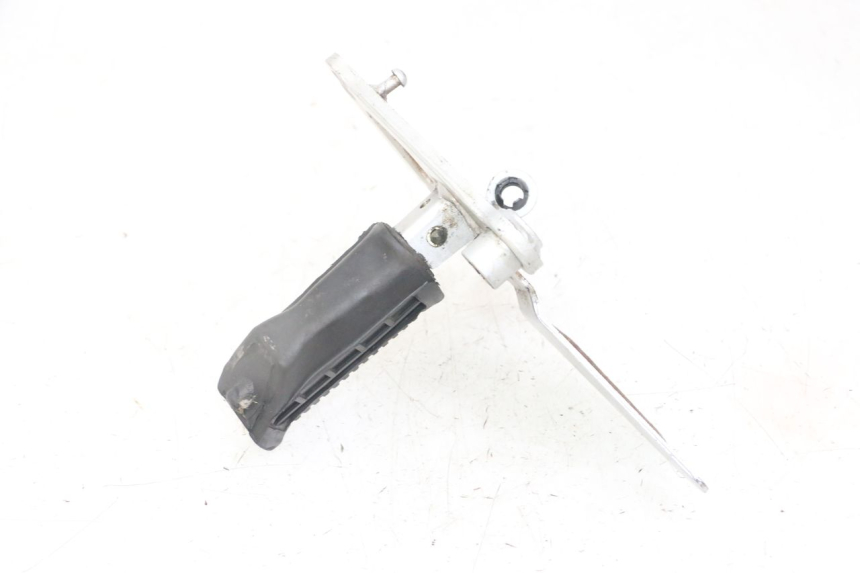 photo de VOETSTEUNPLAAT VOOR RECHTS VOORAN SUZUKI GS GSE 500 (2001 - 2003) - Detail van het onderdeel