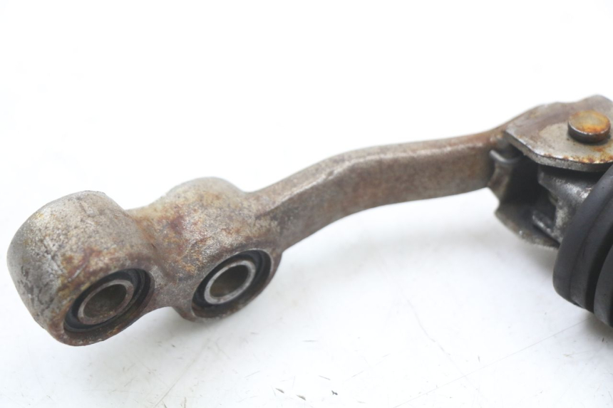 photo de VOETSTEUNPLAAT VOOR RECHTS VOORAN SUZUKI GSX E 250 (1982 - 1983) - Zoom op gebruiksstaat