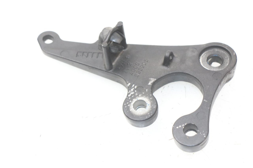 photo de VOETSTEUNPLAAT VOOR RECHTS VOORAN SUZUKI GSX-R GSXR K16 1000 (2012 - 2016) - Zoom op gebruiksstaat