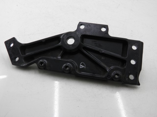 photo de VOETSTEUNPLAAT VOOR RECHTS VOORAN KAWASAKI ZEPHYR 550 (1991 - 1998) - Detail van het onderdeel