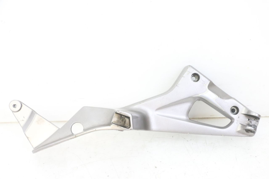 photo de VOETSTEUNPLAAT VOOR RECHTS VOORSTE HONDA NTV DEAUVILLE ABS 700 (2007 - 2016) - Hoofdaanzicht