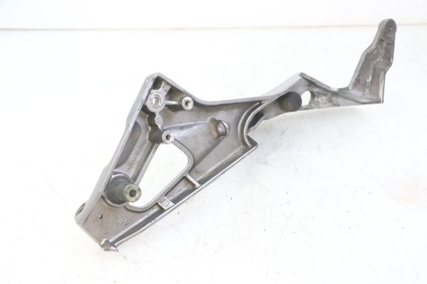 photo de VOETSTEUNPLAAT VOOR RECHTS VOORSTE HONDA NTV DEAUVILLE ABS 700 (2007 - 2016) - Zoom op gebruiksstaat