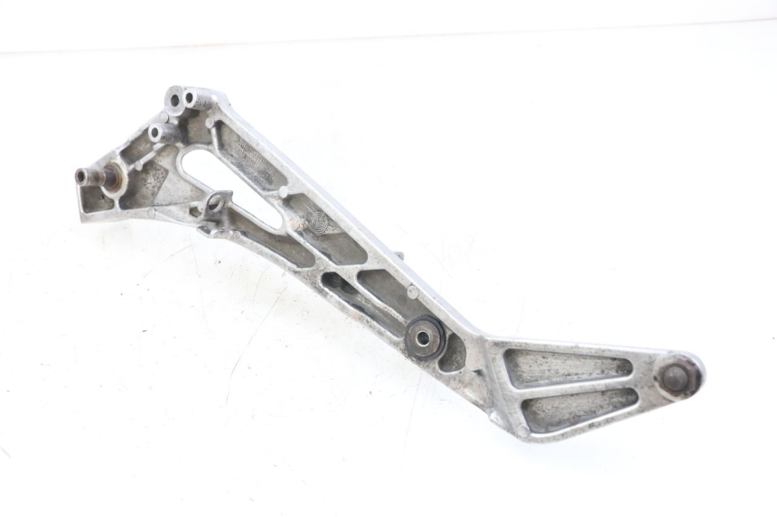 photo de VOETSTEUNPLAAT VOOR RECHTS VOORAN HONDA NTV DEAUVILLE 650 (1998 - 2001) - Andere kijkhoek