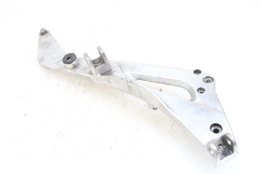 photo de VOETSTEUNPLAAT VOOR RECHTS VOORAN HONDA NTV DEAUVILLE 650 (1998 - 2001) - Gecontroleerd onderdeel