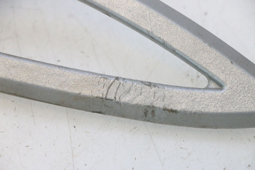 photo de VOETSTEUNPLAAT VOOR RECHTS VOOR CAN-AM SPYDER RS 1000 (2008 - 2012) - Technische close-up