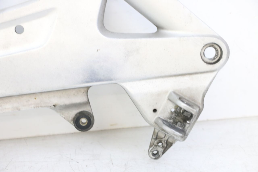 photo de VOETSTEUNPLAAT VOOR RECHTS VOORAN HONDA ST PAN EUROPEAN 1300 (2002 - 2013) - Detailaanzicht