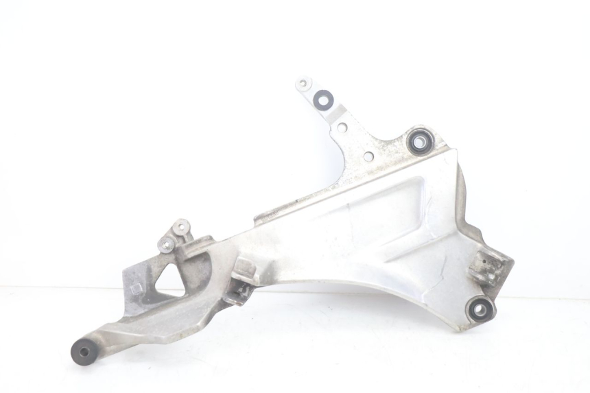 photo de VOETSTEUNPLAAT VOOR RECHTS VOOR HONDA ST PAN EUROPEAN 1100 (1990 - 2002) - Hoofdaanzicht