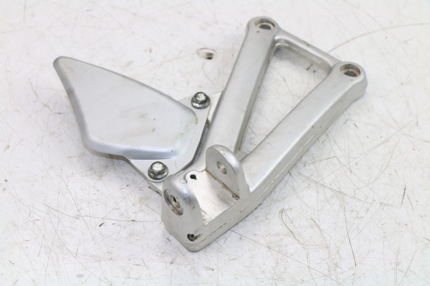 photo de VOETSTEUNPLAAT VOOR RECHTS VOORAN DUCATI ST3 992 (2006 - 2008) - Detail van het onderdeel