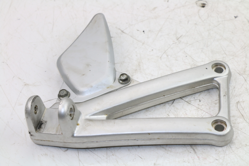 photo de VOETSTEUNPLAAT VOOR RECHTS VOORAN DUCATI ST3 992 (2006 - 2008) - Zoom op gebruiksstaat