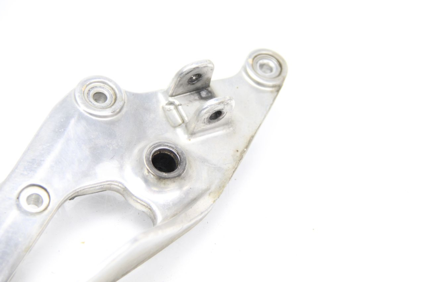 photo de VOETSTEUNPLAAT VOOR RECHTS VOORAN YAMAHA TDM ABS 900 (2002 - 2014) - Zoom op gebruiksstaat