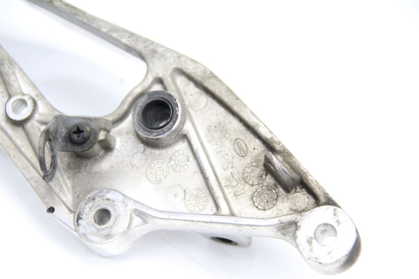 photo de VOETSTEUNPLAAT VOOR RECHTS VOORAN YAMAHA TDM ABS 900 (2002 - 2014) - Technische close-up