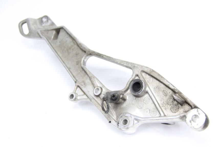photo de VOETSTEUNPLAAT VOOR RECHTS VOORAN YAMAHA TDM ABS 900 (2002 - 2014) - Overzicht