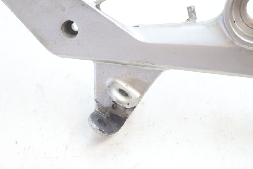 photo de VOETSTEUNPLAAT VOOR RECHTS VOORAN HONDA VFR FI RC46 800 (1998 - 2001) - Zoom op gebruiksstaat