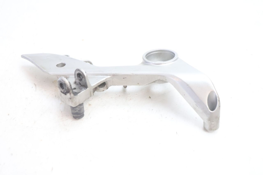 photo de VOETSTEUNPLAAT VOOR RECHTS VOORAN HONDA VFR FI RC46 800 (1998 - 2001) - Technische close-up