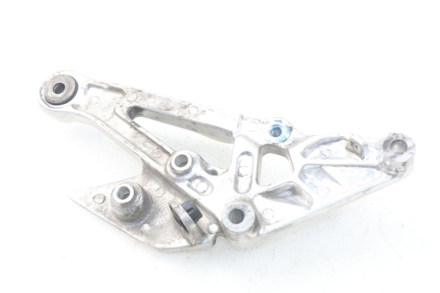 photo de VOETSTEUNPLAAT VOOR RECHTS VOORAN YAMAHA XJ600 XJ DIVERSION 600 (1992 - 1997) - Zoom op gebruiksstaat