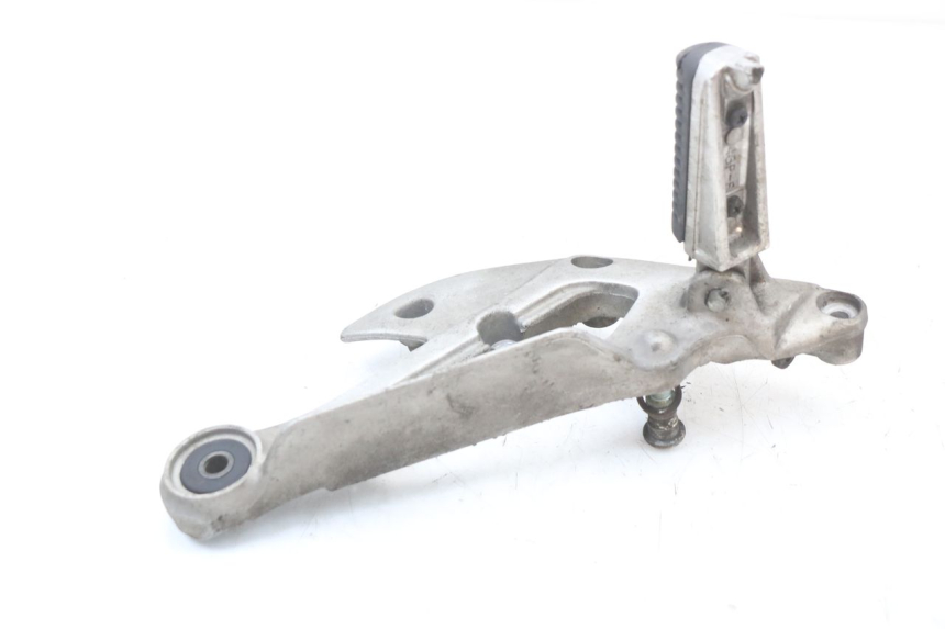 photo de VOETSTEUNPLAAT VOOR RECHTS VOORAN YAMAHA XJ600 XJ DIVERSION 600 (1992 - 1997) - Andere kijkhoek