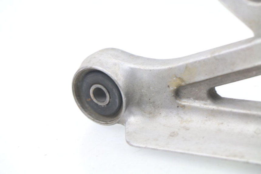 photo de VOETSTEUNPLAAT VOOR RECHTS VOORSTE YAMAHA XJN XJ N DIVERSION 600 (1994 - 1997) - Bevestigingspunten