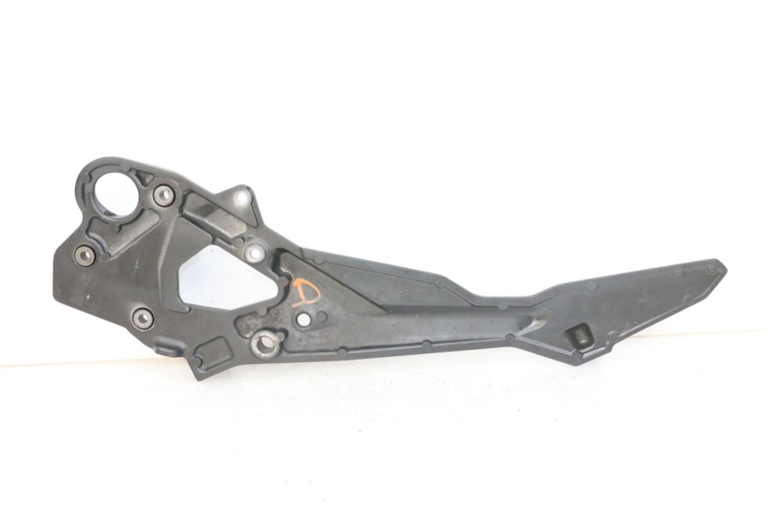 photo de VOETSTEUNPLAAT VOOR RECHTS VOORAN YAMAHA XJ6 ABS 600 (2008 - 2016) - Technische close-up