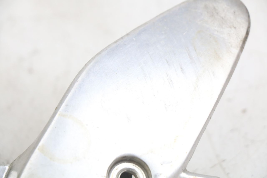 photo de VOETSTEUNPLAAT VOOR RECHTS VOORAN YAMAHA YZF R THUNDERCAT 600 (1996 - 2003) - Detail van het onderdeel