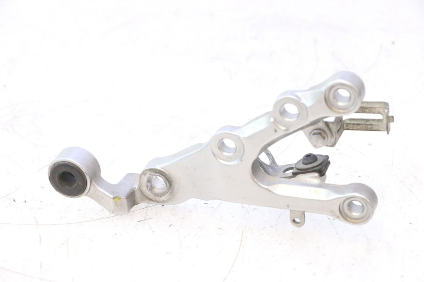 photo de VOETSTEUNPLAAT VOOR RECHTS YAMAHA YZF R6 600 (2008 - 2009) - Hoofdaanzicht