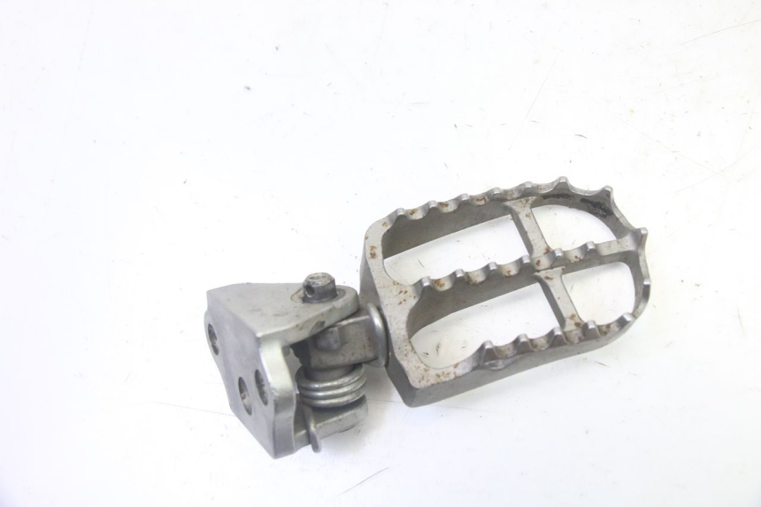 photo de VOETSTEUNPLAAT VOOR RECHTS VOORAN YAMAHA YZF YZ-F 450 (2014 - 2016) - Hoofdaanzicht