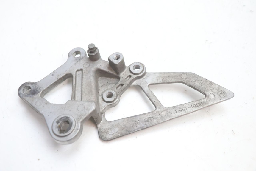 photo de VOETSTEUNPLAAT VOOR RECHTS VOORAN KAWASAKI ZX-6R ZX6R 600 (1995 - 1997) - Zoom op gebruiksstaat