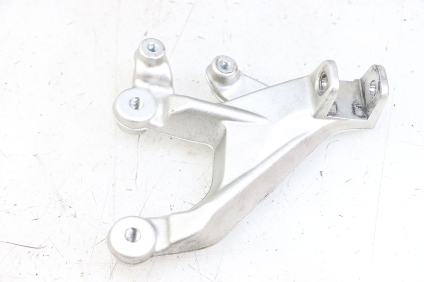 photo de VOETSTEUNPLAAT VOOR LINKS BMW S RR ABS S1000RR 1000 (2015 - 2018) - Technische close-up