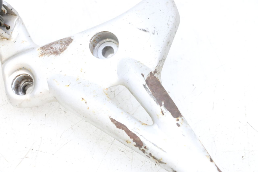 photo de VOETSTEUNPLAAT VOOR LINKS MAG POWER BOMBERS 4T 50 (2016 - 2026) - Kenmerkende details