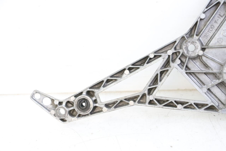 photo de VOETSTEUNPLAAT VOOR LINKS YAMAHA FJ 36Y 1100 (1984 - 1985) - Andere kijkhoek