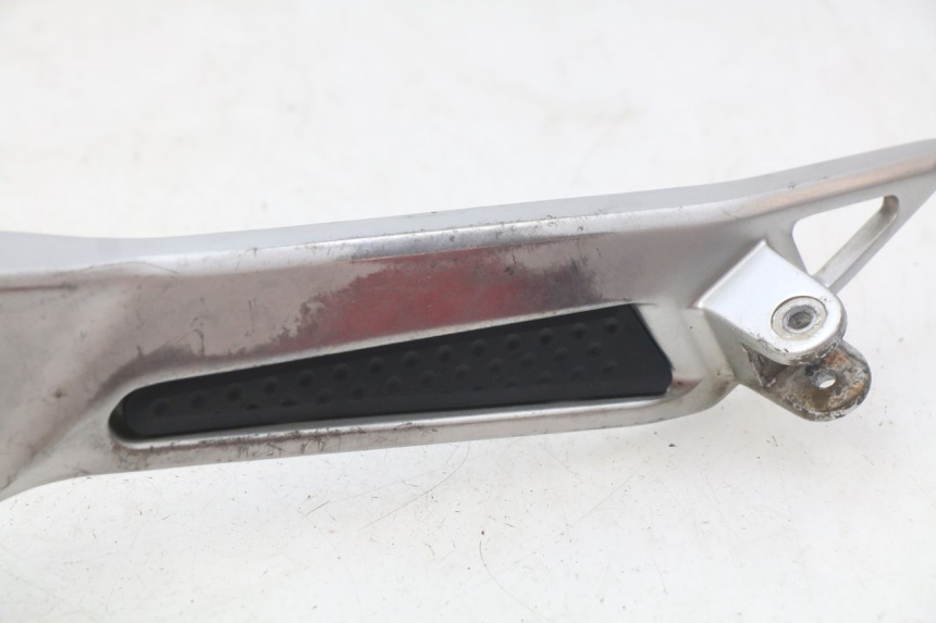 photo de VOETSTEUNPLAAT VOOR LINKS YAMAHA FJR ABS 1300 (2006 - 2012) - Detail van het onderdeel