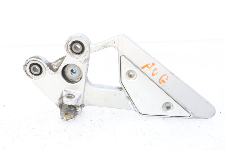 photo de VOETSTEUNPLAAT VOOR LINKS YAMAHA FZ6 FAZER S2 600 (2007 - 2011) - Hoofdaanzicht