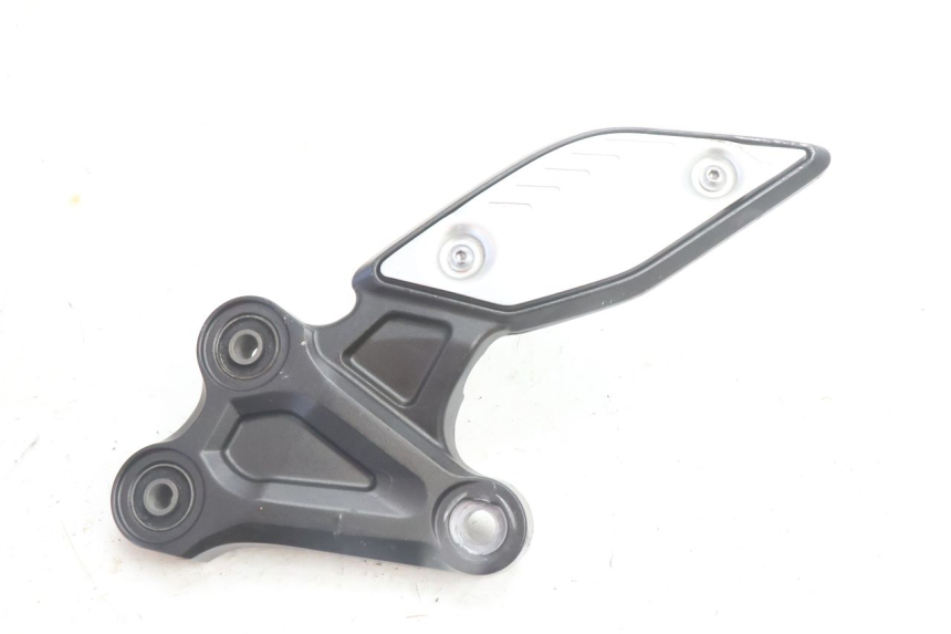 photo de VOETSTEUNPLAAT VOOR LINKS YAMAHA FZ8 800 (2010 - 2016) - Hoofdaanzicht