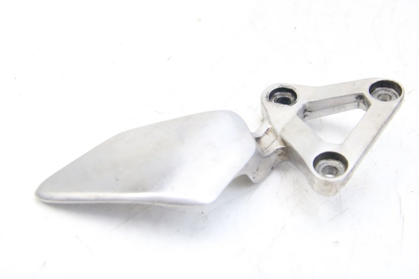 photo de VOETSTEUNPLAAT VOOR LINKS YAMAHA FZS FAZER 600 (2001 - 2003) - Technische close-up