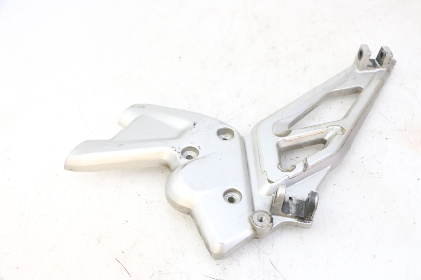 photo de VOETSTEUNPLAAT VOOR LINKS BMW G310 R 310 (2016 - 2020) - Andere kijkhoek