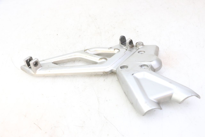 photo de VOETSTEUNPLAAT VOOR LINKS BMW G310 R 310 (2016 - 2020) - Overzicht
