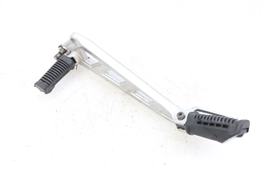 photo de VOETSTEUNPLAAT VOOR LINKS HYOSUNG GF 125 (2001 - 2005) - Detail van het onderdeel