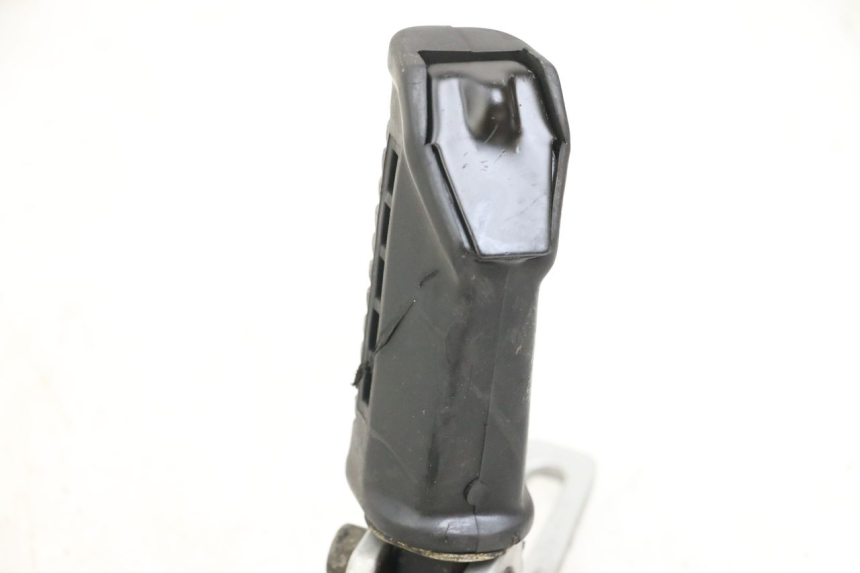photo de VOETSTEUNPLAAT VOOR LINKS HYOSUNG GF 125 (2001 - 2005) - Andere kijkhoek