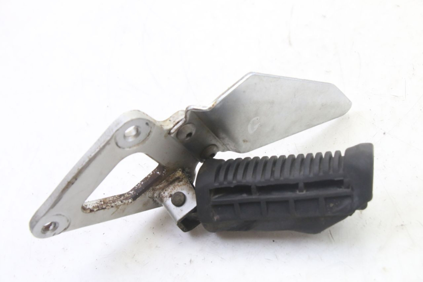 photo de VOETSTEUNPLAAT VOOR LINKS SUZUKI GS GSE 500 (2001 - 2003) - Detail van het onderdeel