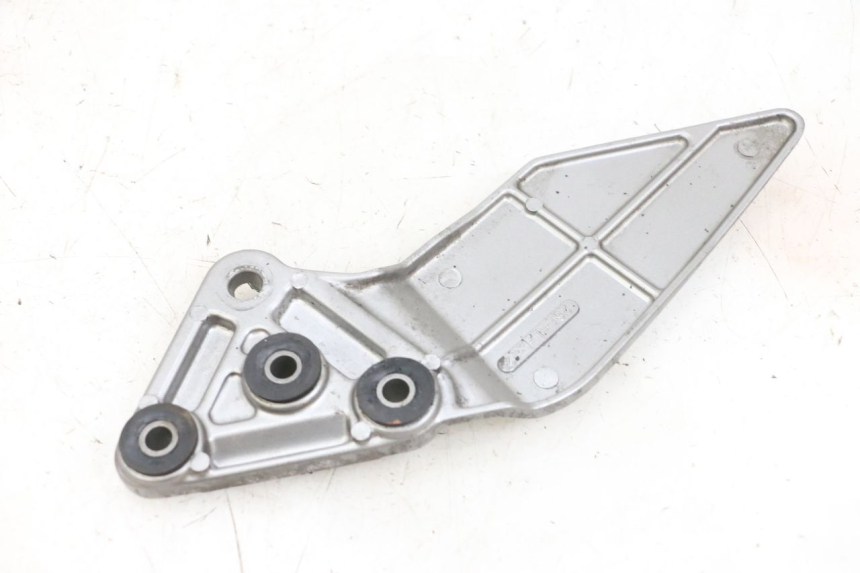 photo de VOETSTEUNPLAAT VOOR LINKS SUZUKI GSF N BANDIT 600 (1996 - 1999) - Detail van het onderdeel