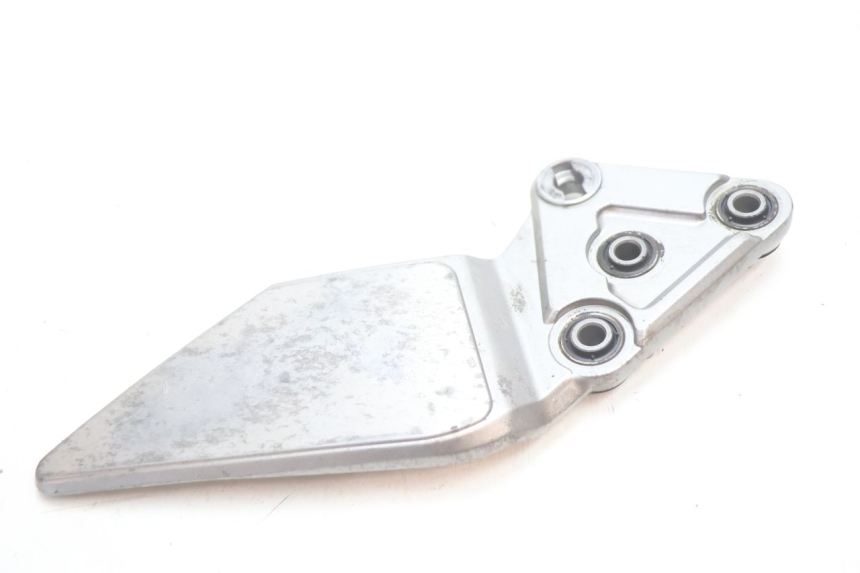 photo de VOORSTE LINKER VOETSTEUNPLAAT SUZUKI GSF N BANDIT 1200 (2001 - 2005) - Zoom op gebruiksstaat