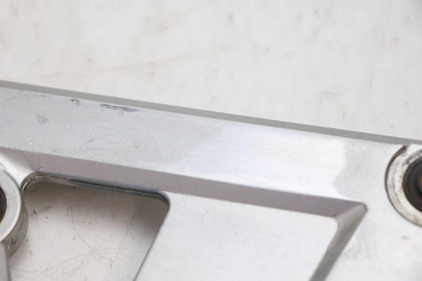 photo de VOETSTEUNPLAAT VOOR LINKS SUZUKI GSX F GSXF 750 (1988 - 1998) - Zoom op gebruiksstaat