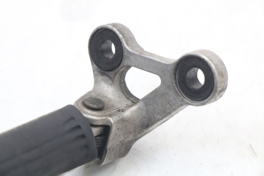 photo de VOETSTEUNPLAAT VOOR LINKS HONDA CBR F 1000 (1993 - 1996) - Technische close-up