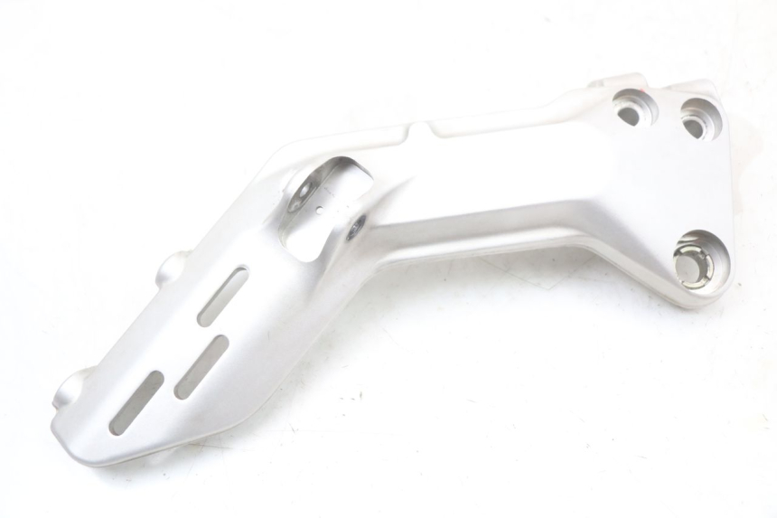 photo de VOETSTEUNPLAAT VOOR LINKS HUSQVARNA SVARTPILEN 401 (2018 - 2023) - Technische close-up