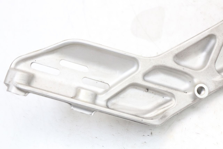 photo de VOETSTEUNPLAAT VOOR LINKS HUSQVARNA SVARTPILEN 401 (2018 - 2023) - Bevestigingspunten