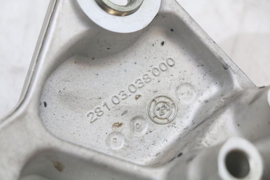 photo de VOETSTEUNPLAAT VOOR LINKS HUSQVARNA SVARTPILEN 401 (2018 - 2023) - Staat van het oppervlak