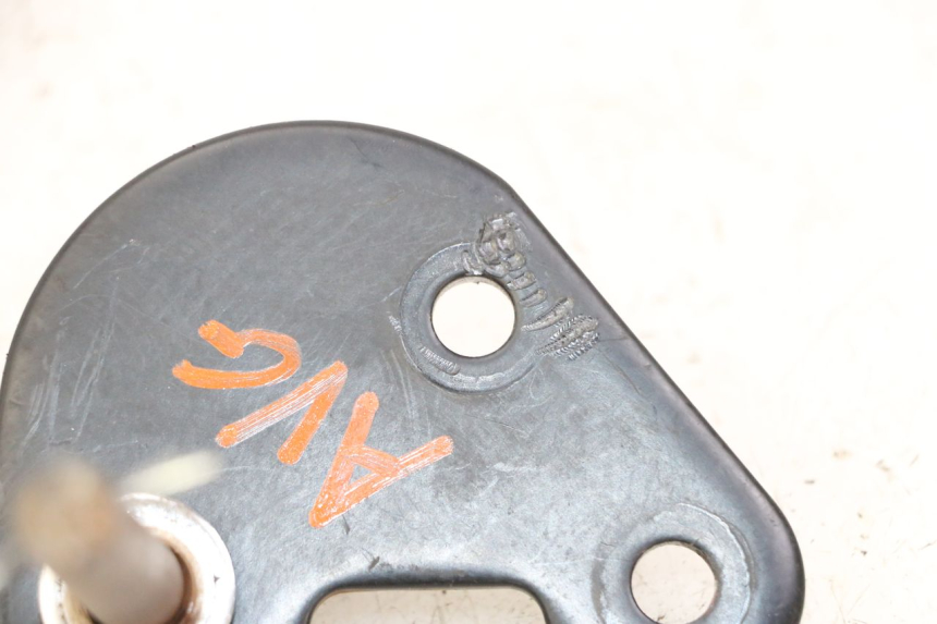 photo de VOETSTEUNPLAAT VOOR LINKS KEEWAY K-LIGHT KLIGHT 125 (2018 - 2025) - Zoom op gebruiksstaat