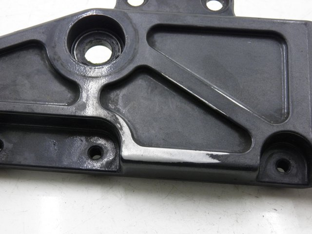 photo de VOETSTEUNPLAAT VOOR LINKS KAWASAKI ZEPHYR 550 (1991 - 1998) - Zoom op gebruiksstaat